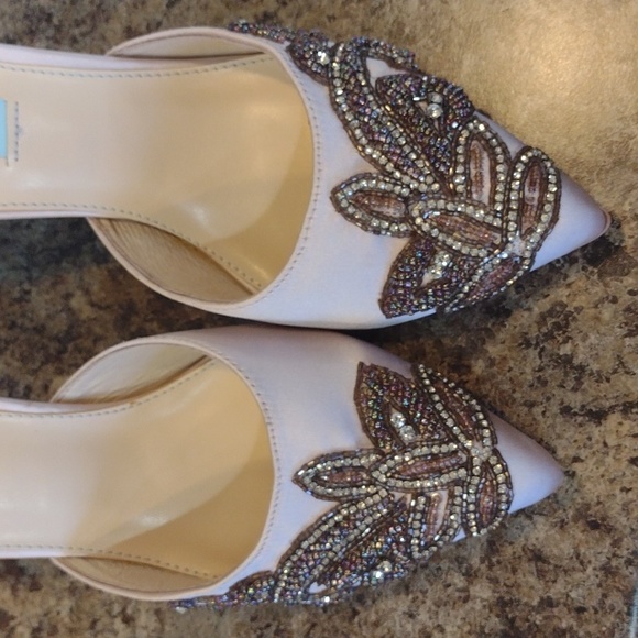 Blue By Betsy Johnson Blush Coset Embellished Heeled Wedding Mules size 7.5 - Picture 9 of 16